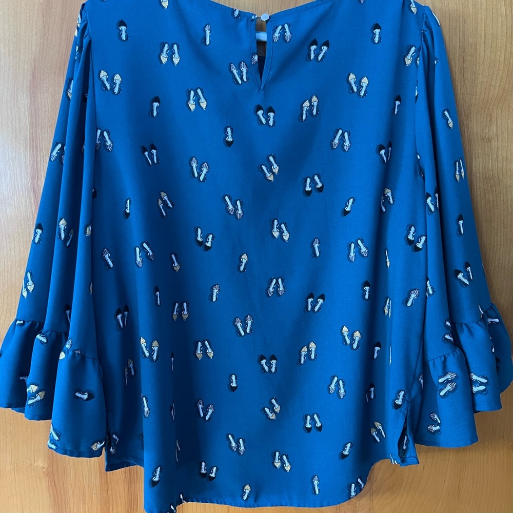 bell sleeve blouse